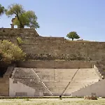 Stavros 3*