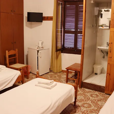 Stavros بيت ضيافة 3*